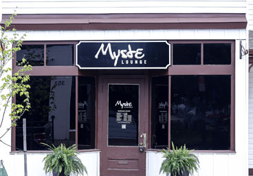 Myste Lounge - Front Door